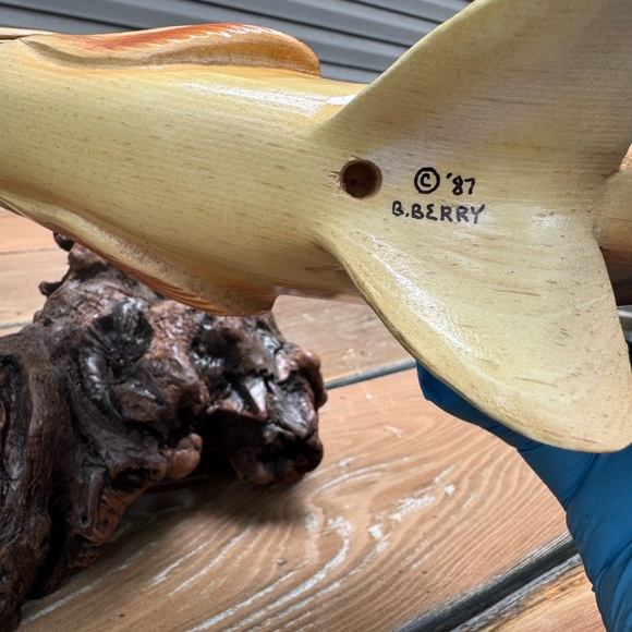 Bob Berry Trout Wood Carved Fish! - Picture 2 of 10